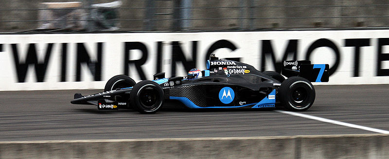Patrick en route to her lone Verizon IndyCar Series win. Used under CC BY-SA 3.0.